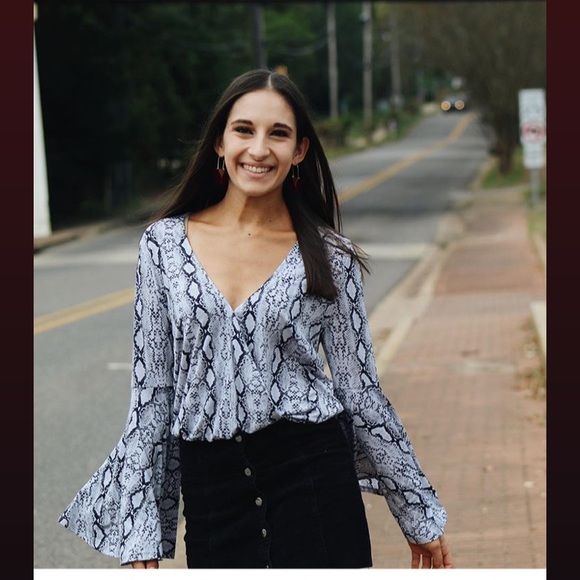 Please fiollow is on IG,TikTok FB and Twitter - Picture 4 of 13